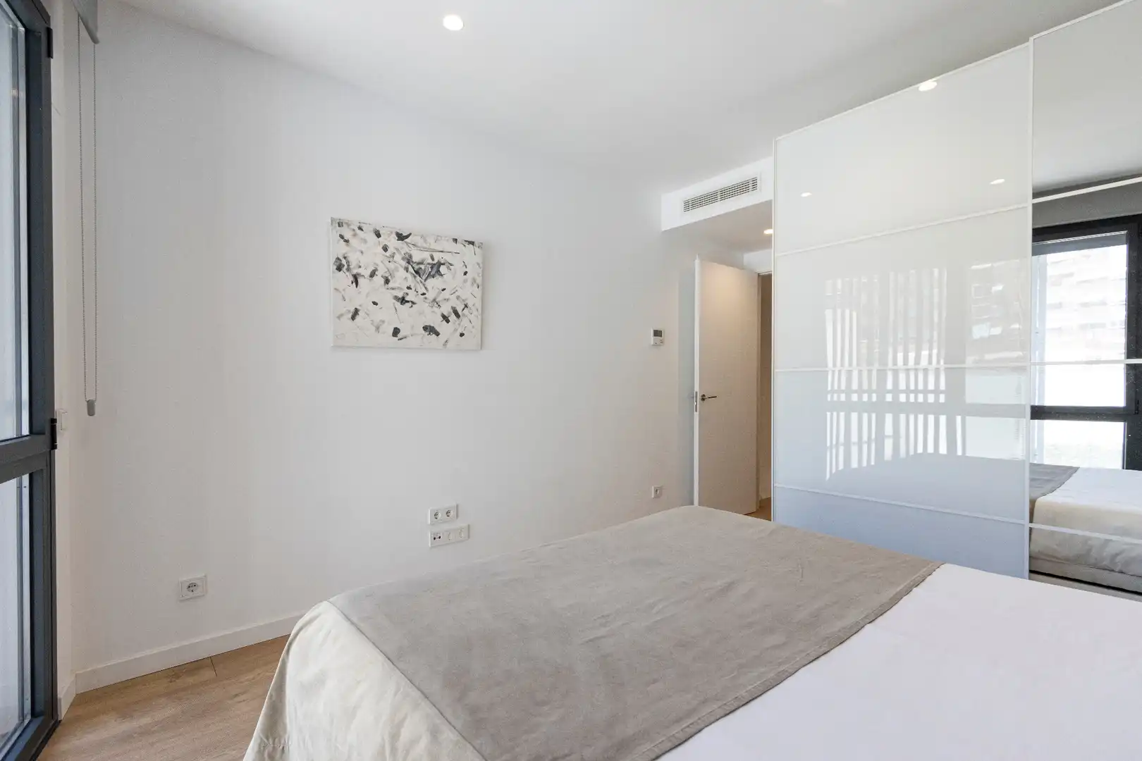 Bedroom of Duplexes for sale in Barcelona  with Air Conditioner, Heating and Parquet flooring