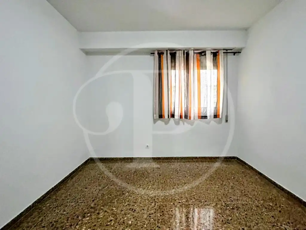Dormitori de Apartament en venda en Torrent amb Aire condicionat i Balcó