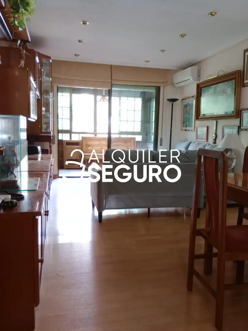 Piso de alquiler en Idioma Esperanto, Pueblo Nuevo