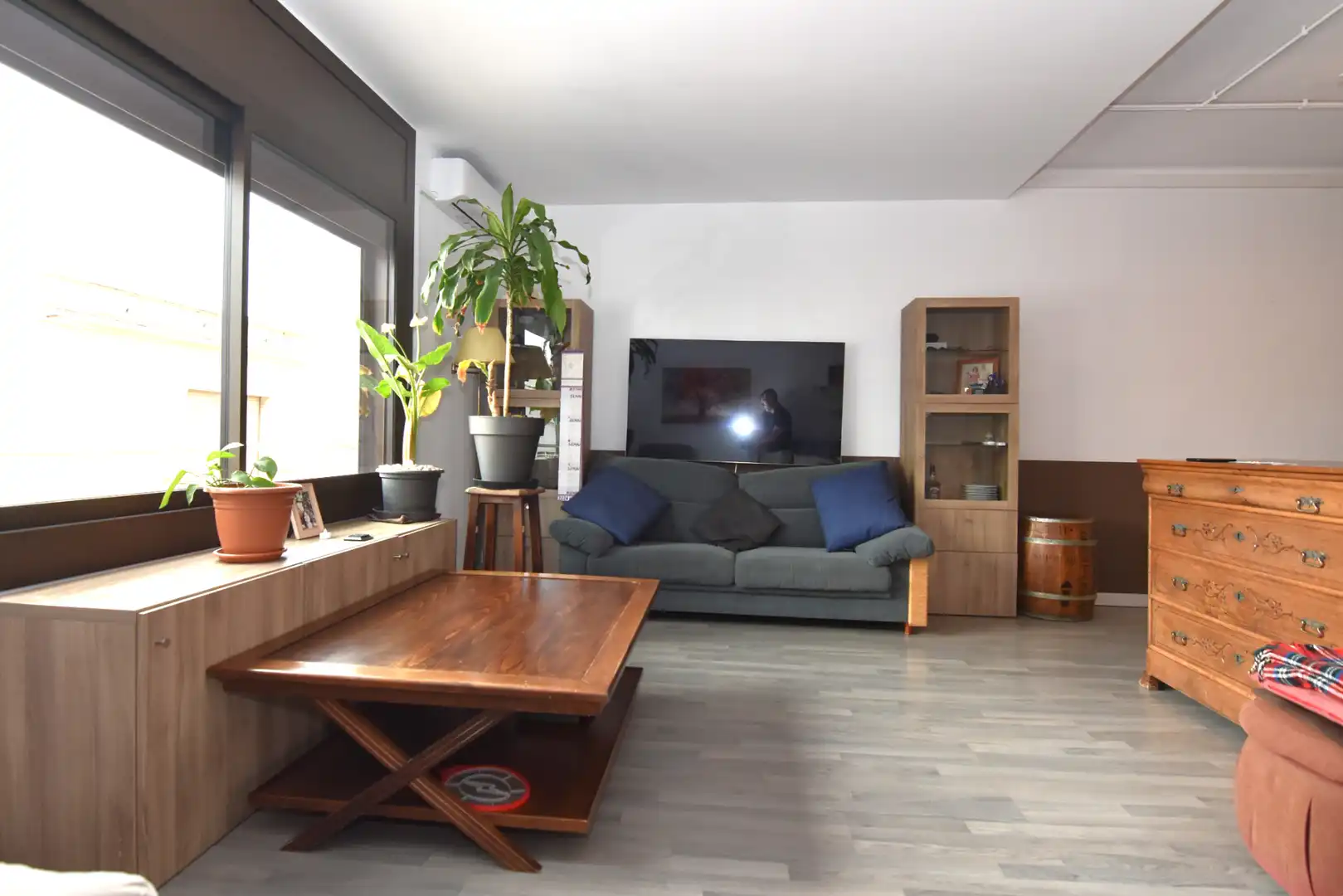 Living room of Flat for sale in El Masnou  with Air Conditioner, Heating and Parquet flooring