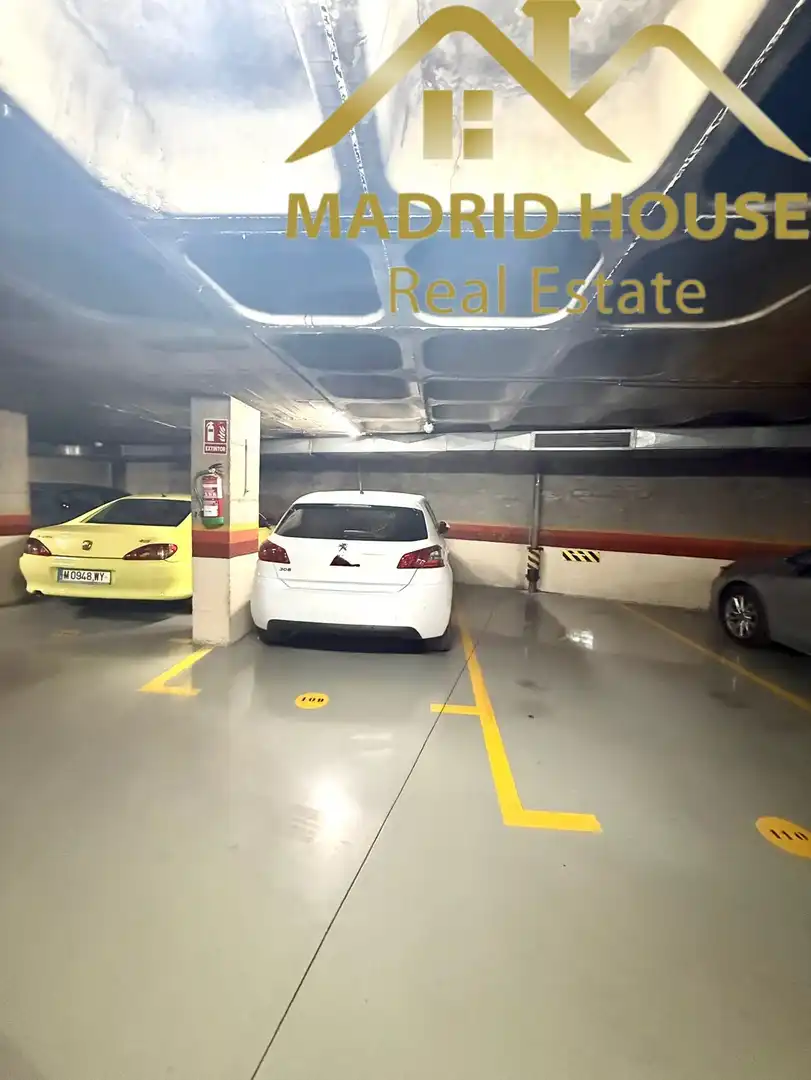 Garage for rent in ciudad de barcelona, Pacífico