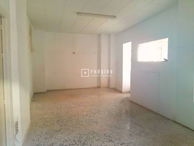 Local comercial en Venta en ALCALDE JOAQUIN QUILES en Alegría de la Huerta- Jardín de Málaga