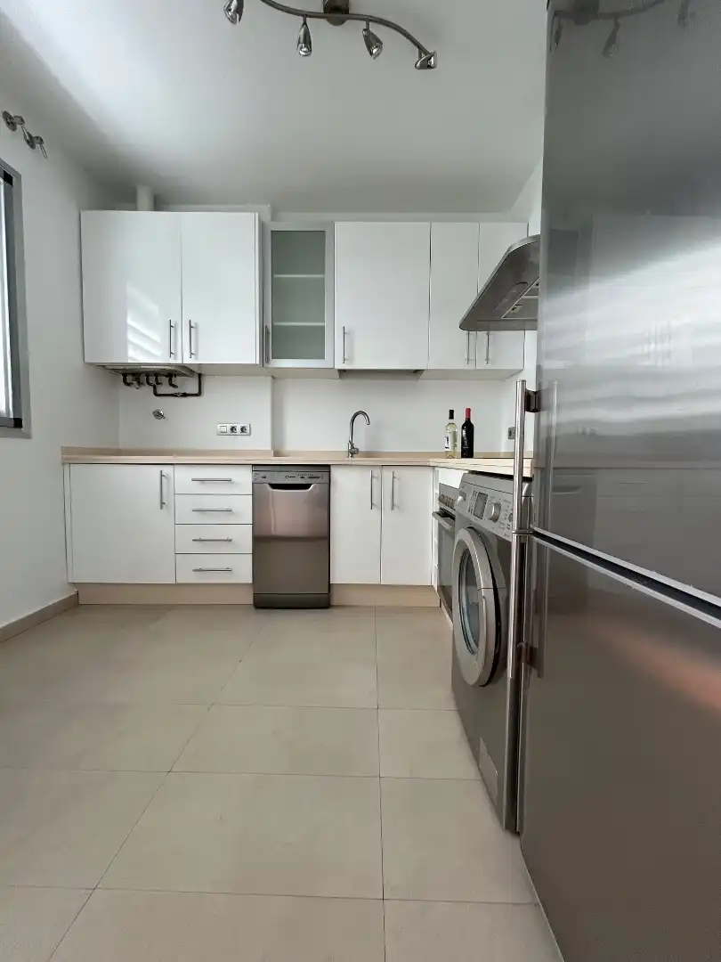 Cocina de Dúplex de alquiler en Sevilla con Aire acondicionado, Calefacción y Parquet