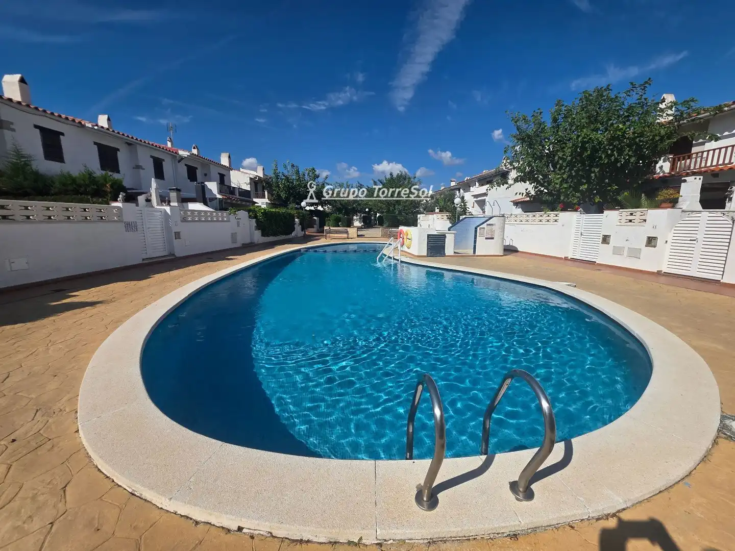 Adosado con piscina en venta en CALA JUSTELL, imagen 2
