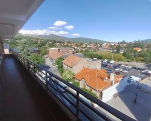 Außenansicht von Wohnung zum verkauf in Cercedilla mit Terrasse