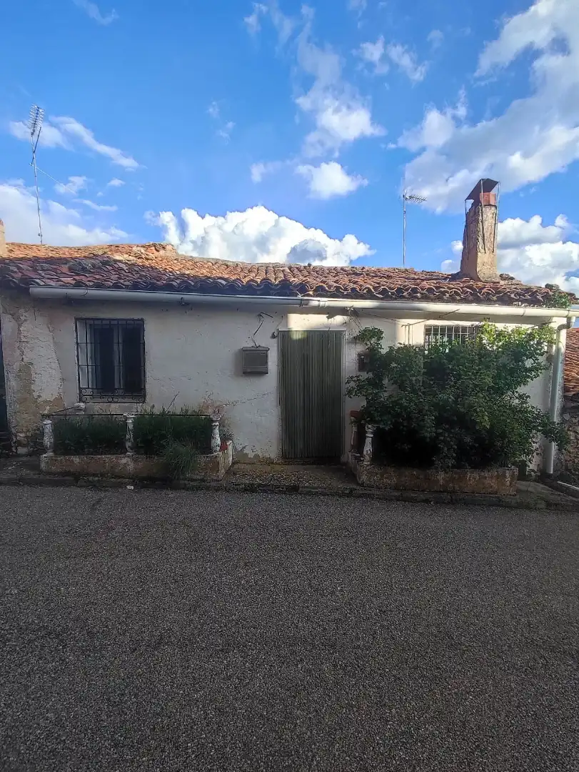 Vista exterior de Casa o xalet en venda en Lagunaseca amb Calefacció, Jardí privat i Terrassa