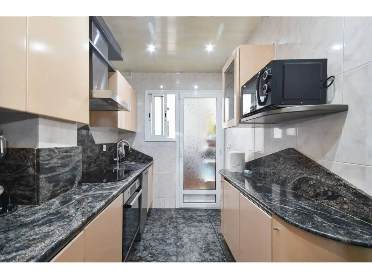 Cocina de Piso en venta en Montcada i Reixac con Calefacción y Terraza