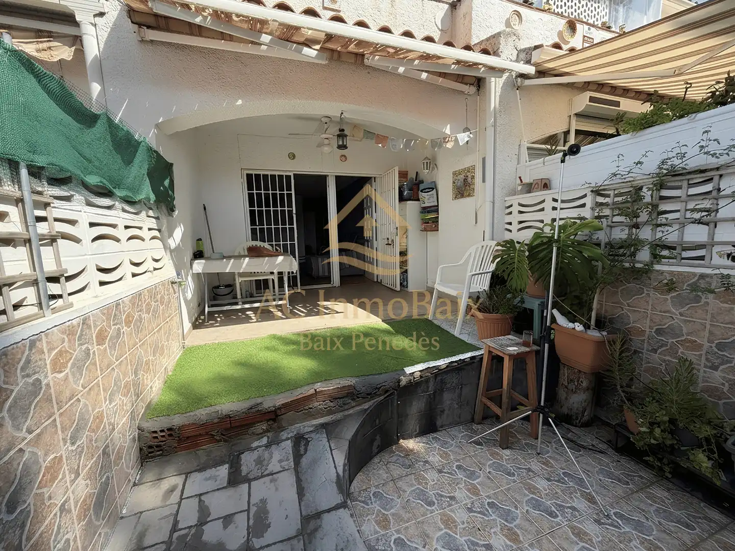 Terrassa de Casa adosada en venda en Cubelles amb Parquet i Terrassa