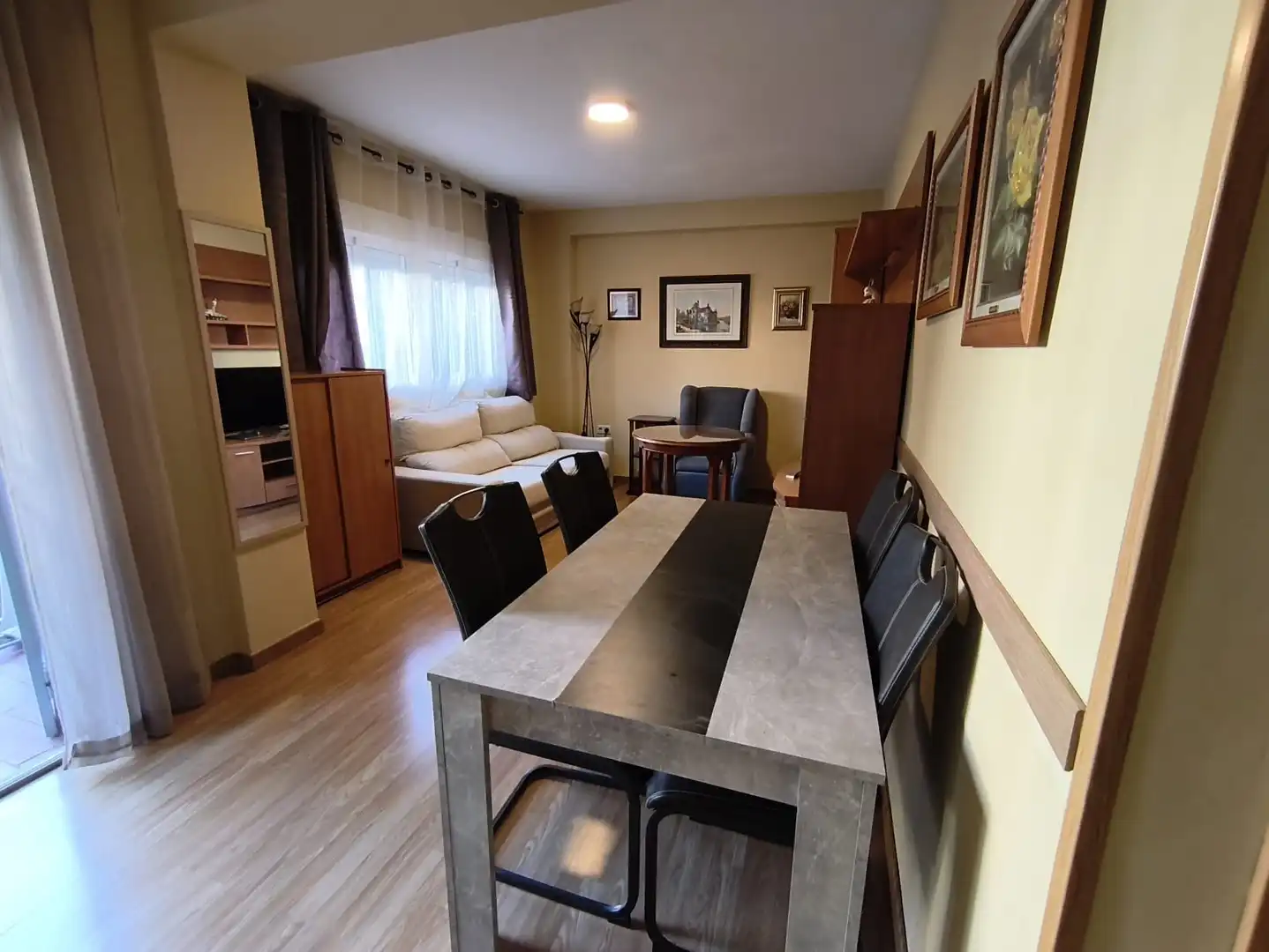 Sala de estar de Planta baja en venta en Granada con Jardín privado, Terraza y Amueblado