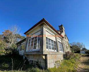 Vista exterior de Casa o xalet en venda en Vigo  amb Terrassa i Balcó