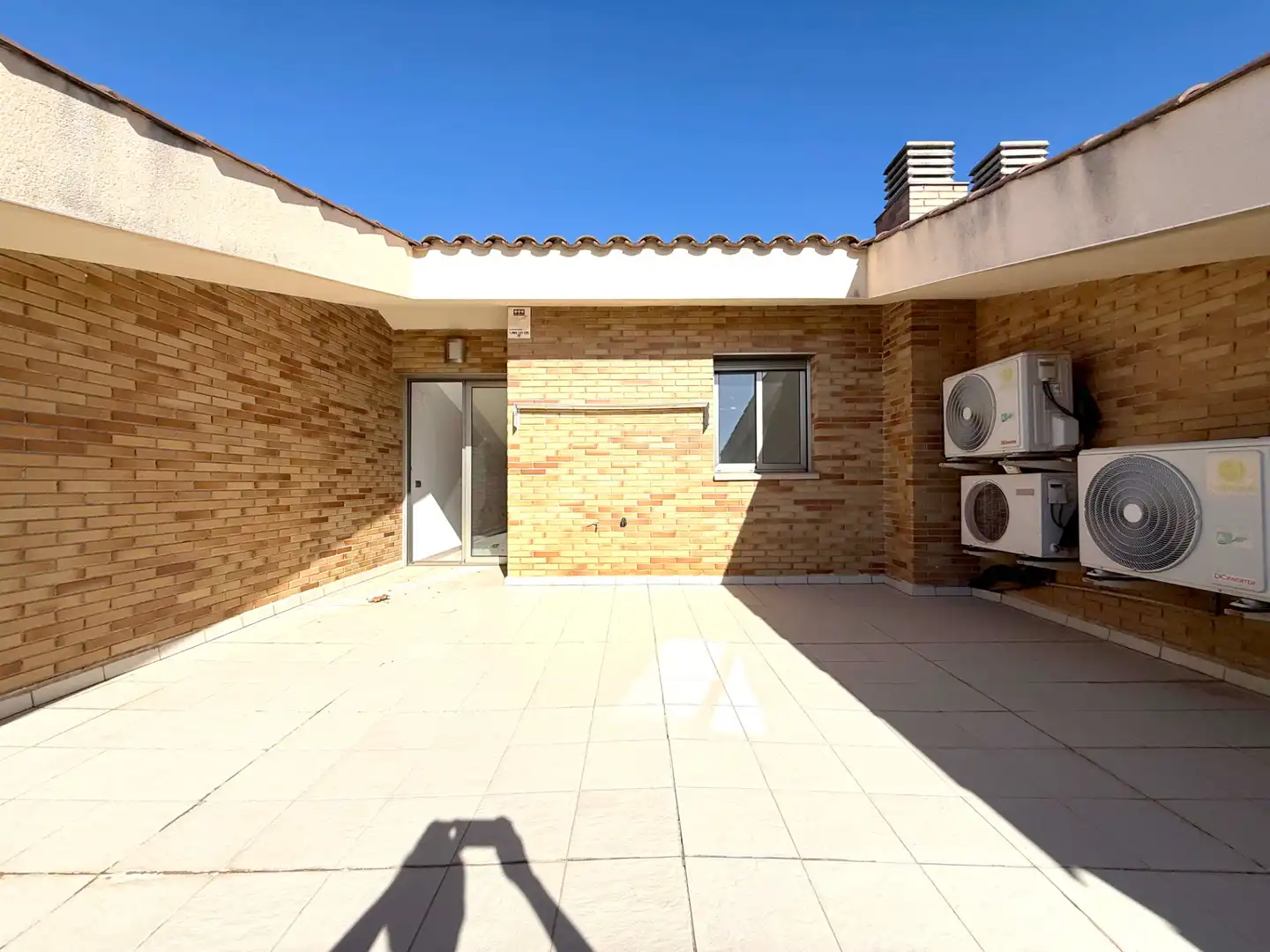 Semi-detached house with pool for sale in Carrer d'Escornalbou, imagen 48