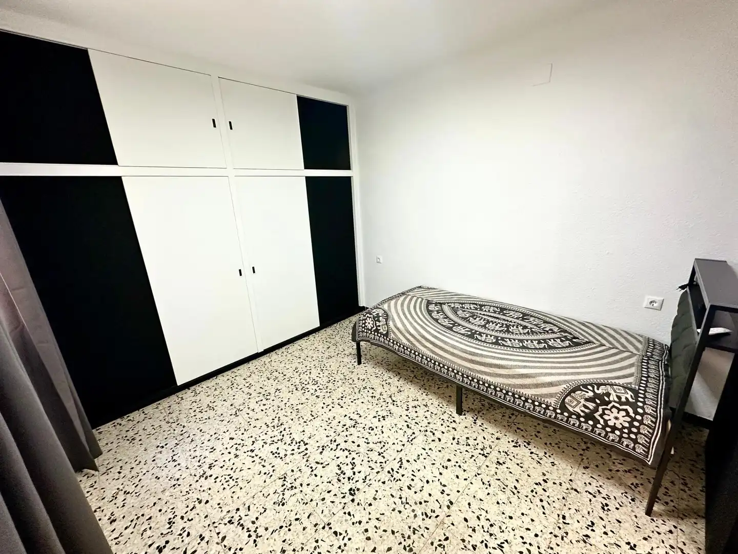 Schlafzimmer von Wohnungen zum Verkauf in Alicante / Alacant mit Möbliert