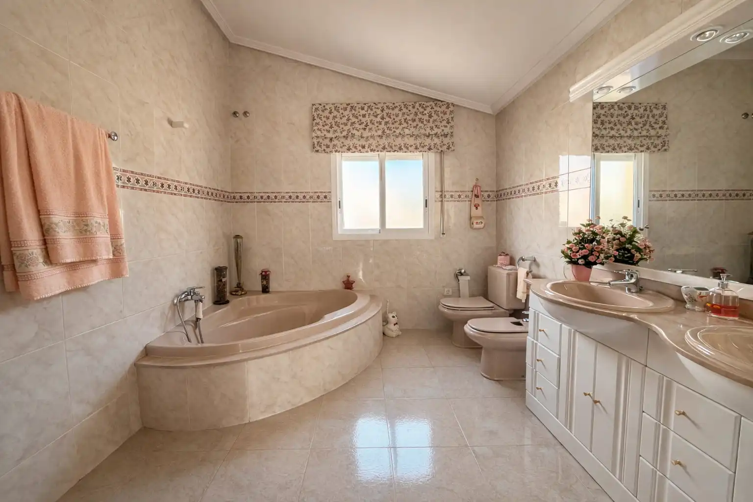 Bathroom of Houses for sale in Calafell  with Air Conditioner, Heating and Private garden