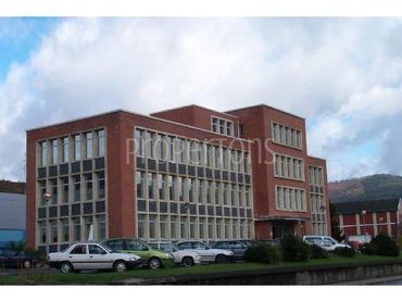 Ufficio in affitto a Llodio