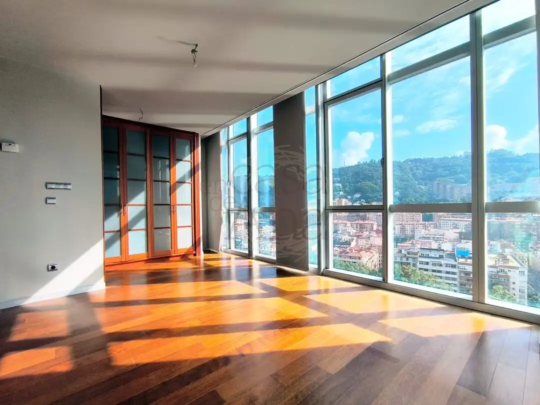 Piso en venta en Bilbao  con Aire acondicionado, Calefacción y Trastero