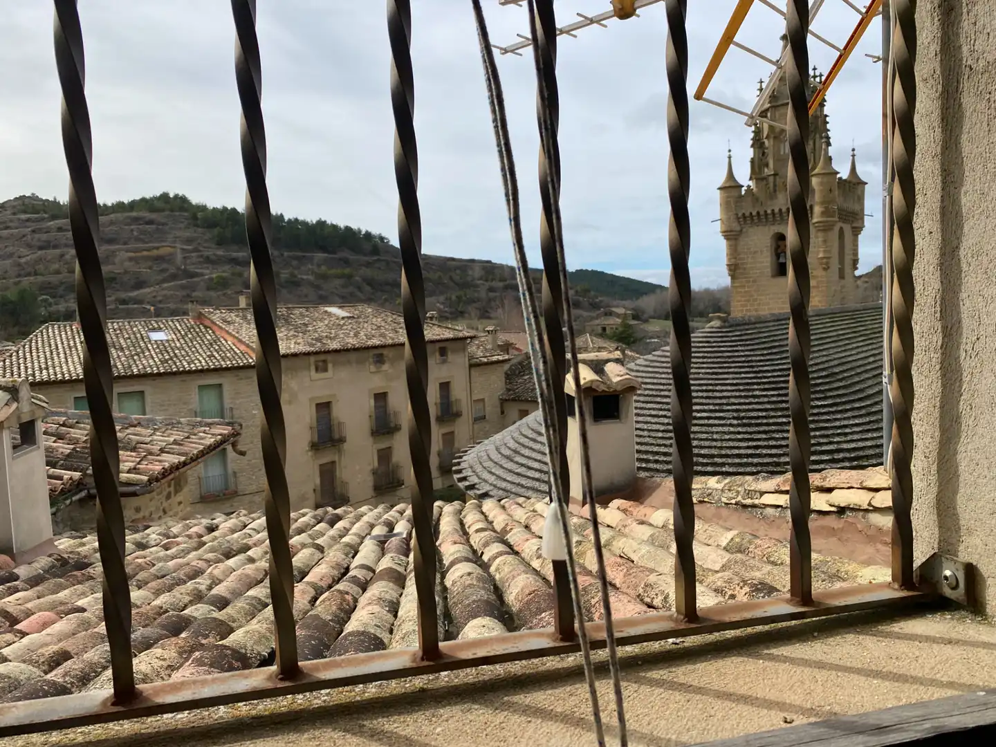 Vista exterior de Dúplex en venda en Uncastillo amb Calefacció, Moblat i Microones