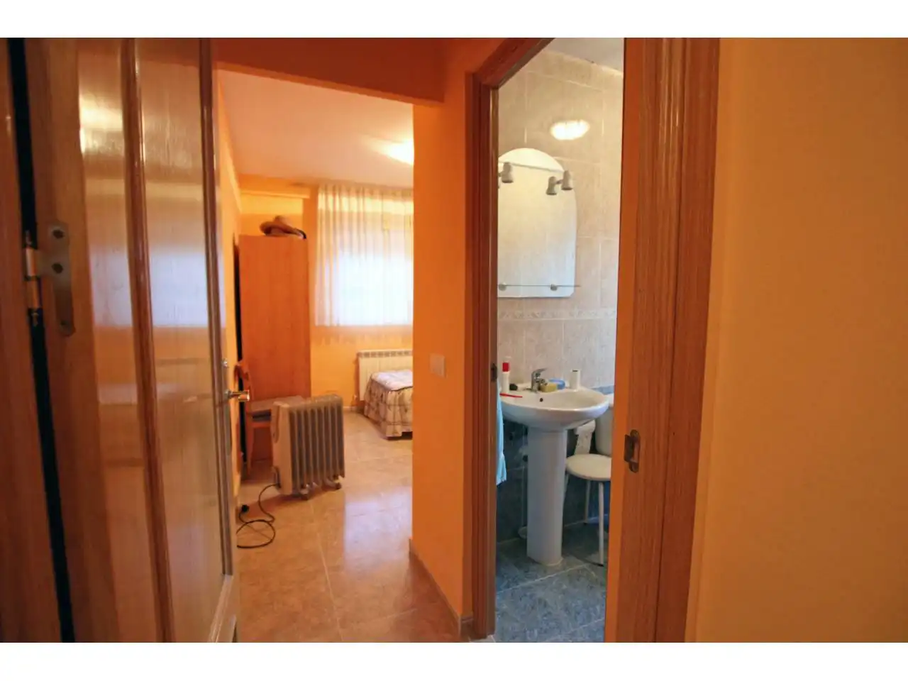 Bany de Casa o xalet en venda en Valdeaveruelo amb Calefacció, Jardí privat i Terrassa