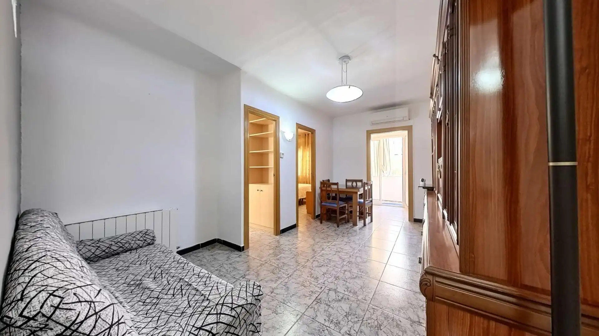 Habitación de Piso en venta en Badalona con Aire acondicionado, Calefacción y Balcón