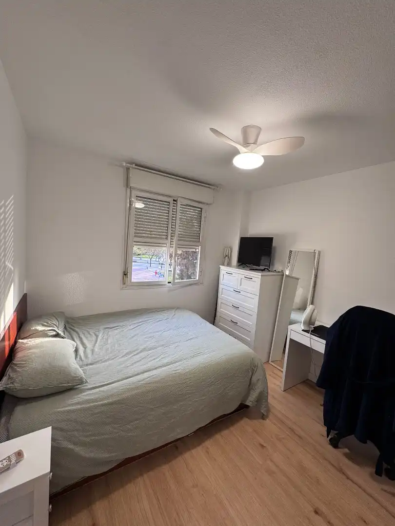 Habitación de Piso en venta en Badalona con Aire acondicionado, Parquet y Balcón