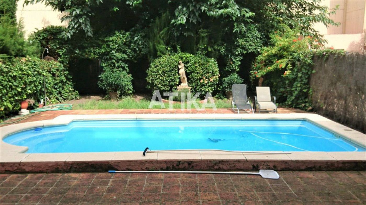 Piscina de Casa o xalet en venda en Ontinyent amb Calefacció, Jardí privat i Terrassa