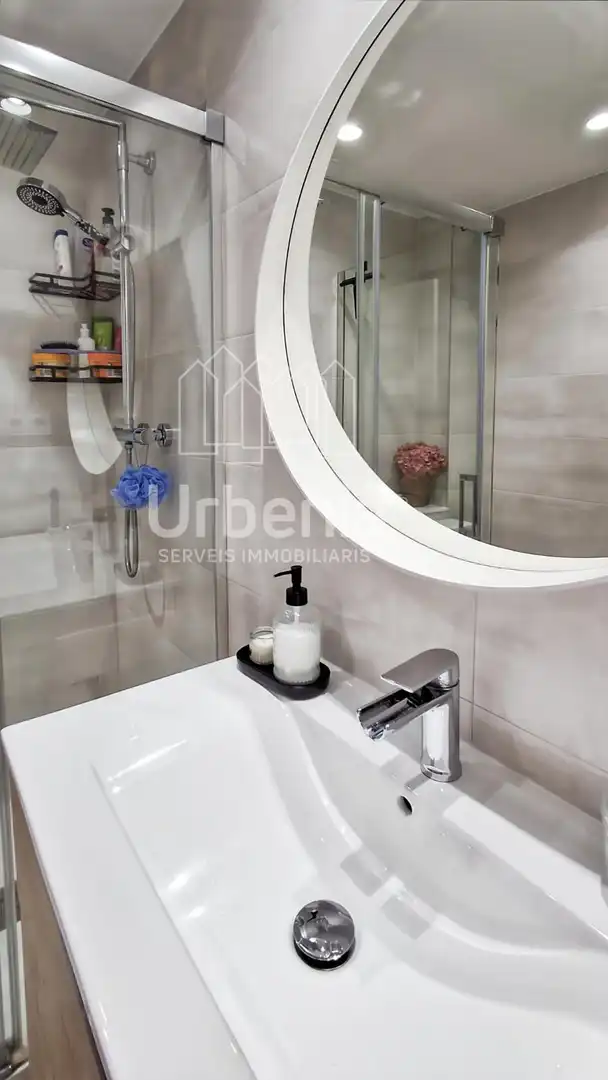 Baño de Piso en venta en Mataró con Aire acondicionado, Calefacción y Terraza