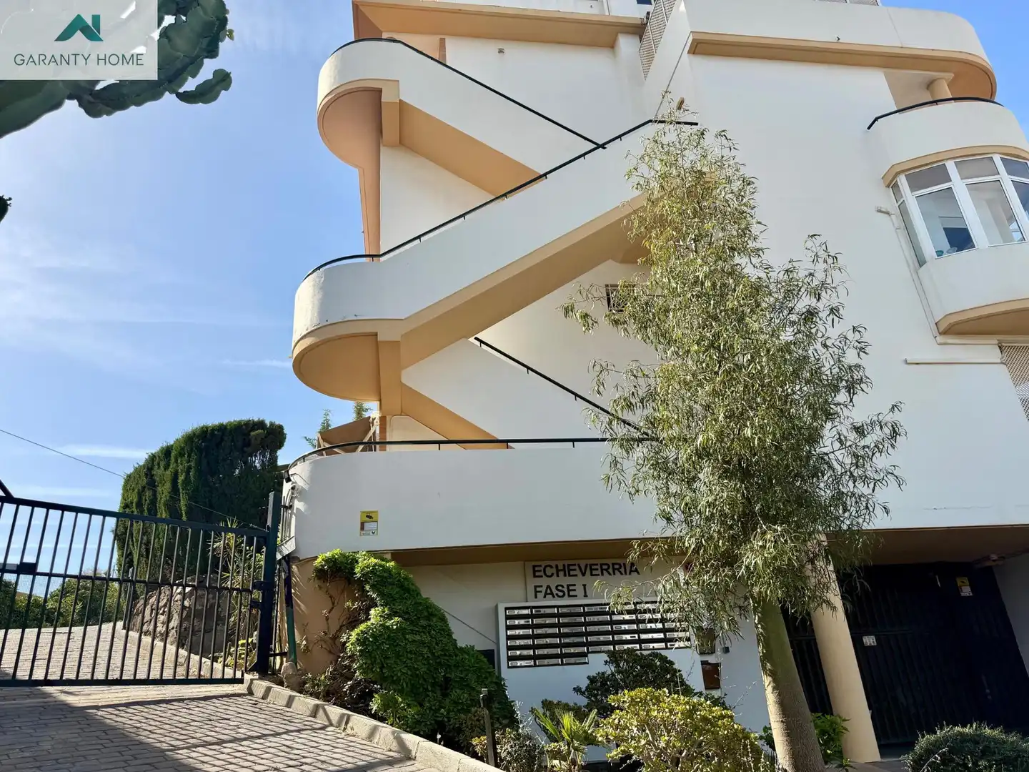Vista exterior de Dúplex en venta en Rincón de la Victoria con Aire acondicionado, Calefacción y Terraza