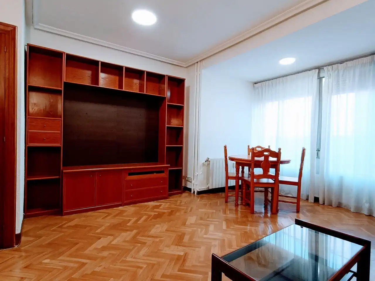 Sala d'estar de Pis de lloguer en Madrid amb Aire condicionat, Calefacció i Parquet