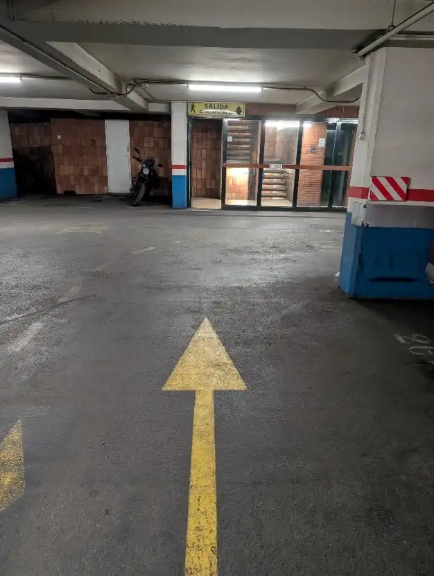 Aparcament de Garatge de lloguer en Barcelona amb Alarma