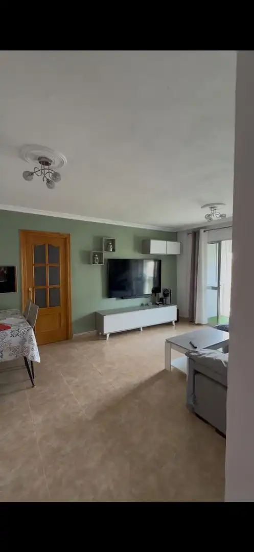 Living room of Flat for sale in Sevilla  with Air Conditioner and Terrace