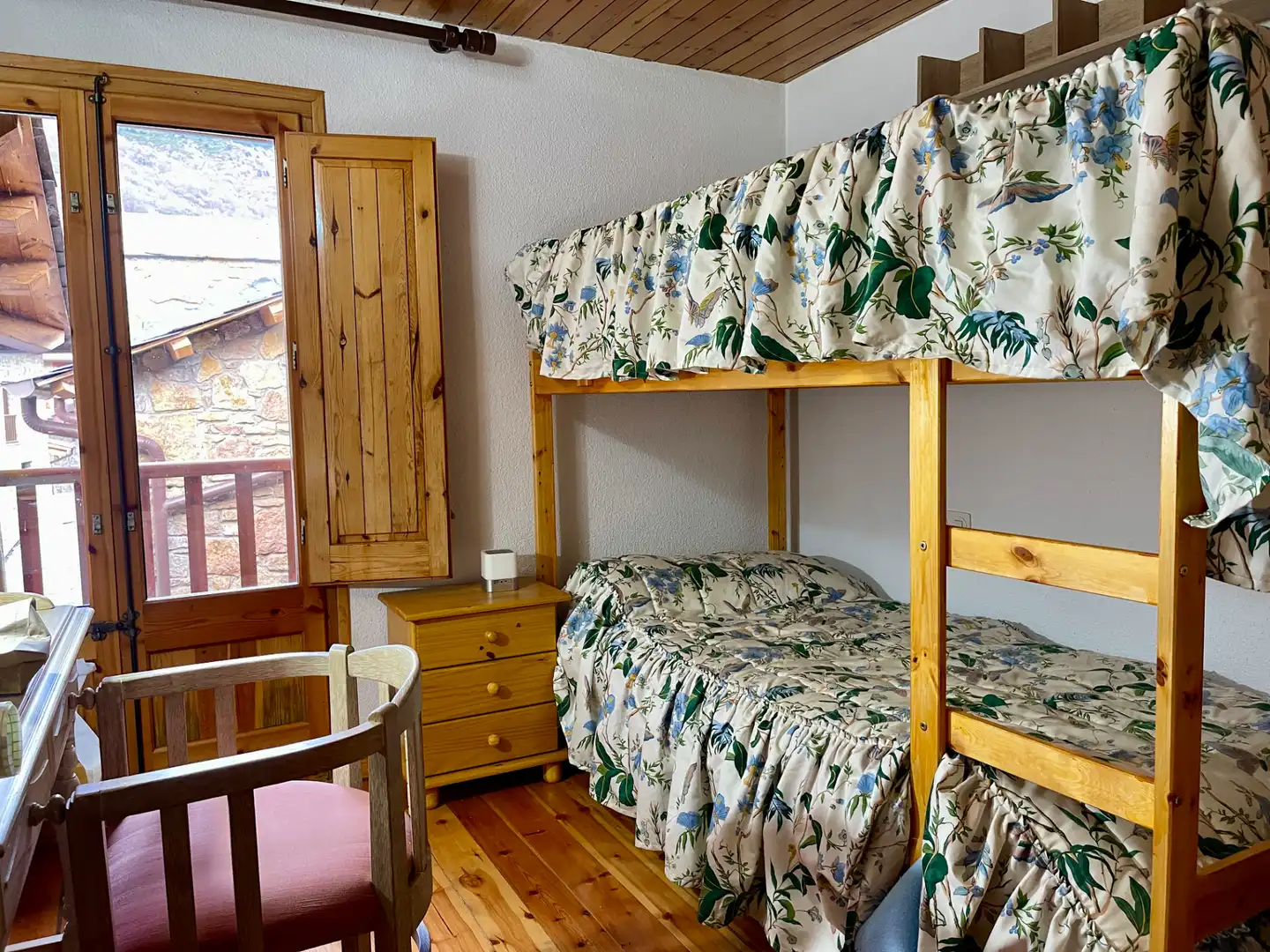 Habitación de Ático en venta en Setcases con Calefacción, Terraza y Amueblado