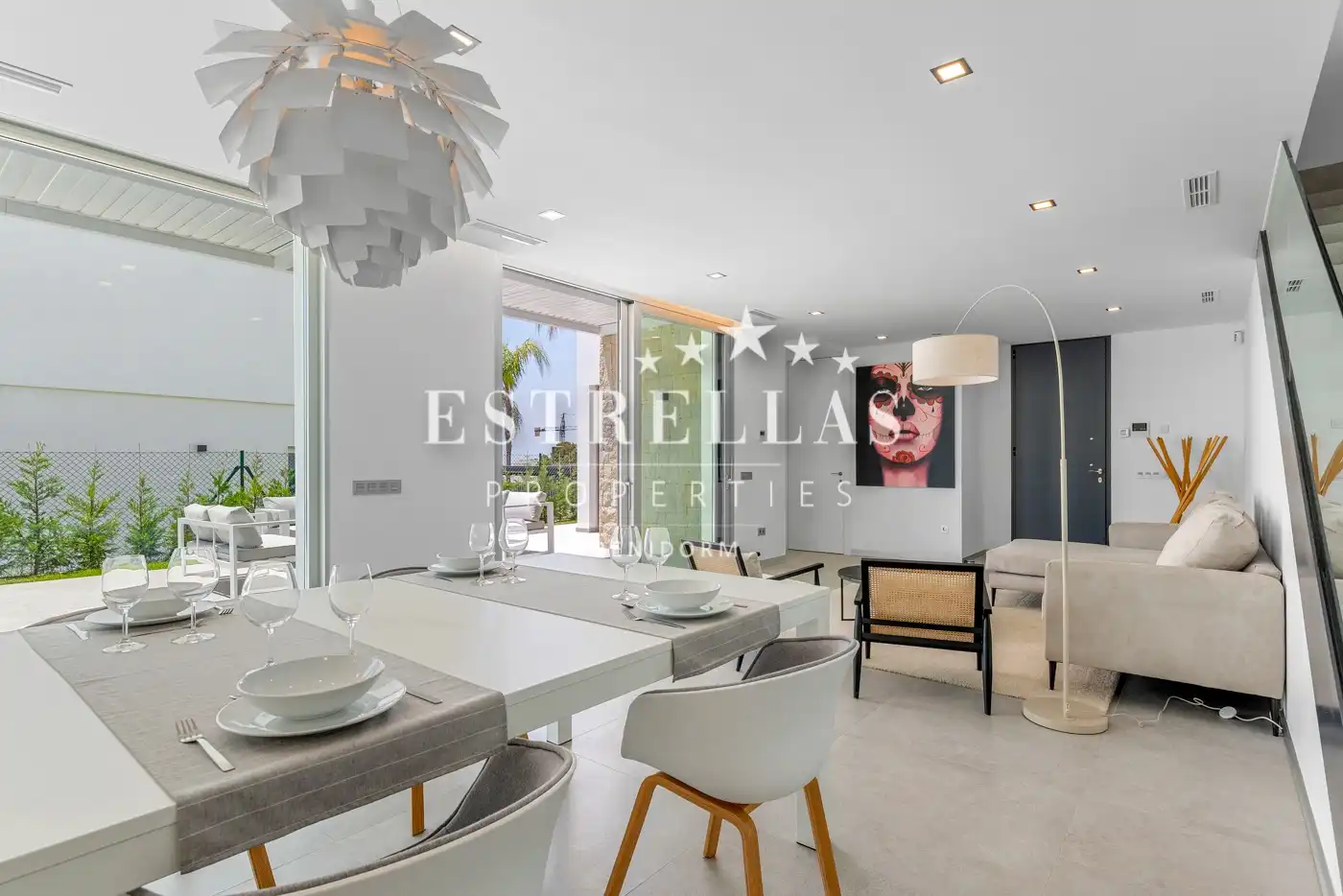 Chalet con piscina en venta en Golf Bahía, imagen 16