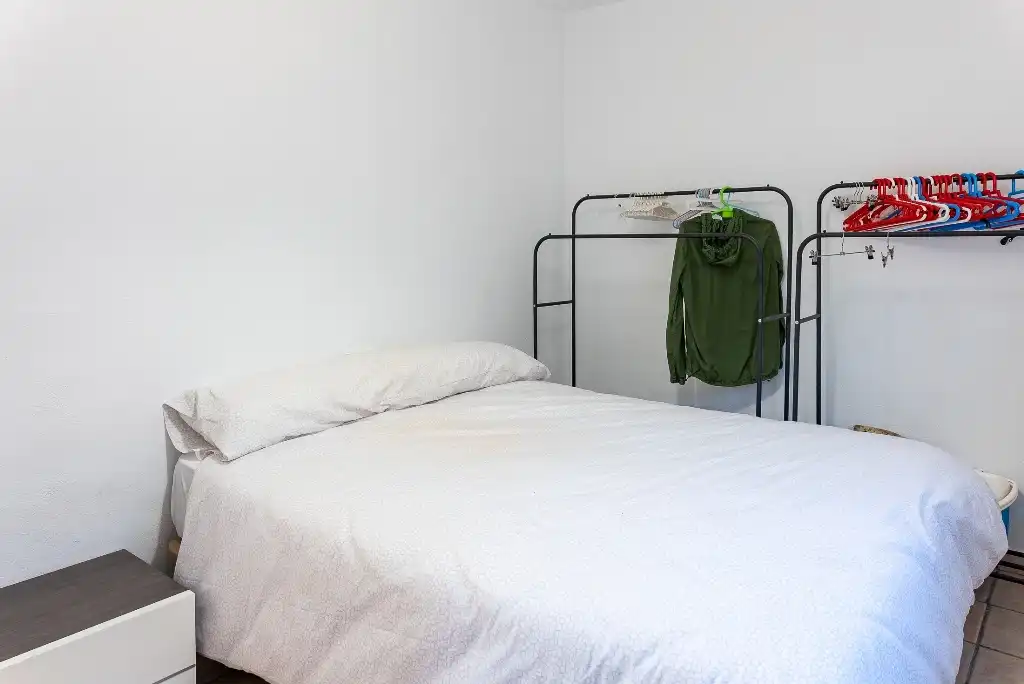 Habitación de Casa o chalet en venta en Castalla con Jardín privado, Piscina y Amueblado
