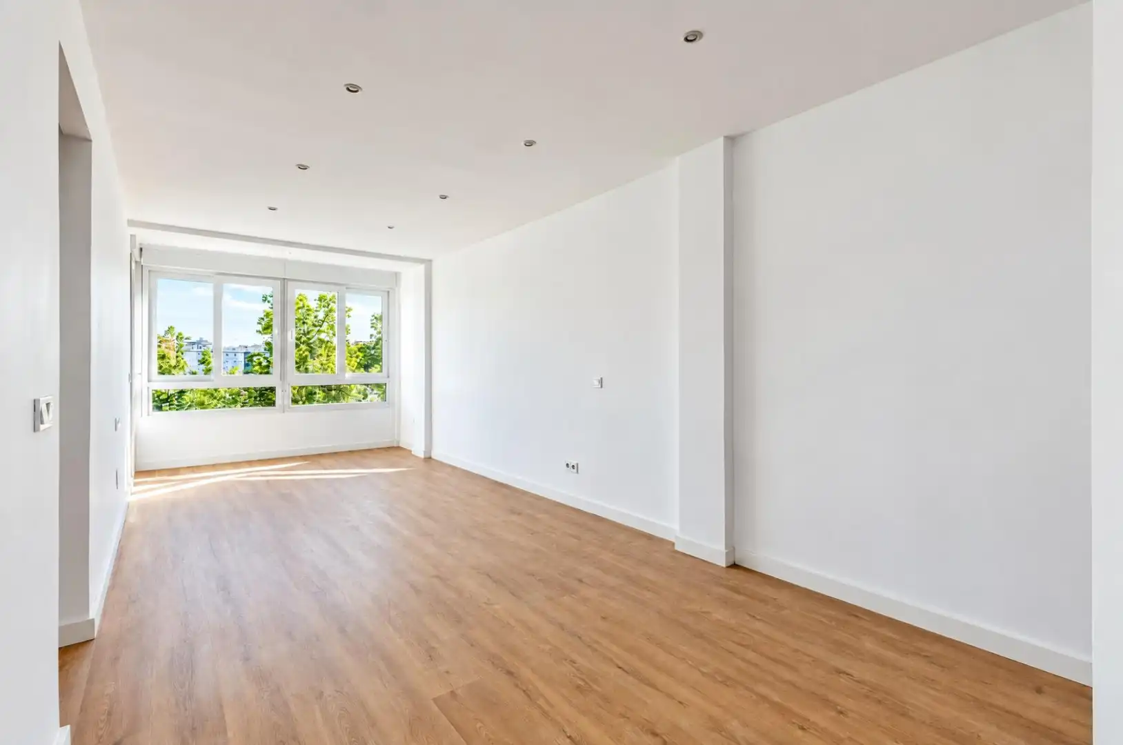 Flat with balcony for sale in Carretera CARRETERA DE CARMONA, imagen 4