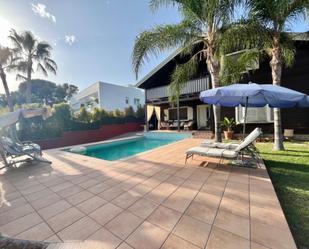 Swimming pool of House or chalet for sale in Marbella  with Air Conditioner, Terrace and Swimming Pool