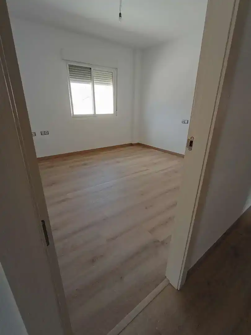 Schlafzimmer von Wohnung zur Miete in Ventas de Huelma mit Parkett und Balkon