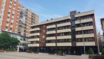 Vista exterior de Pis en venda en Basauri  amb Calefacció, Terrassa i Traster