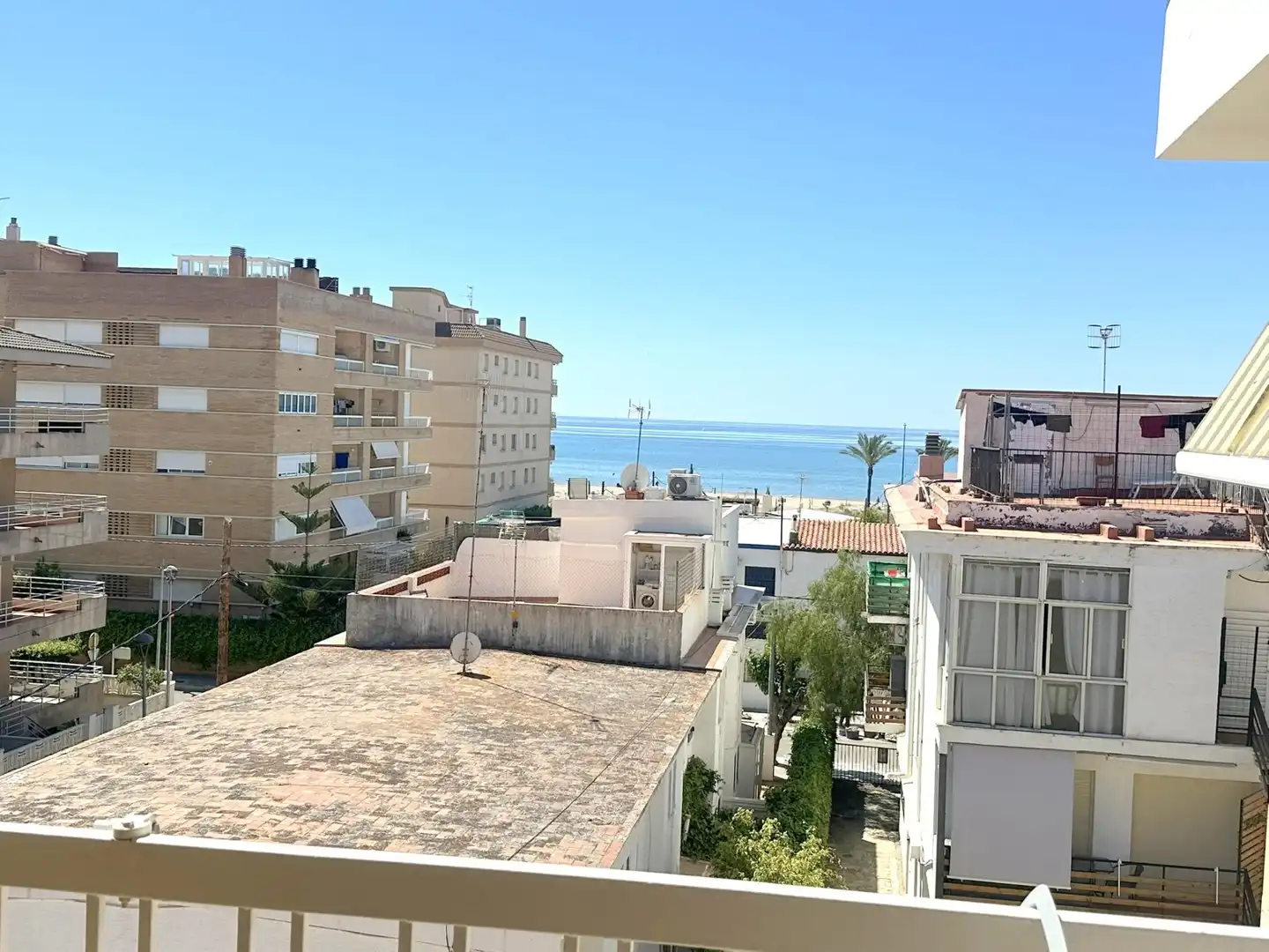 Außenansicht von Wohnung zum Verkauf in Calafell mit Klimaanlage, Heizung und Terrasse