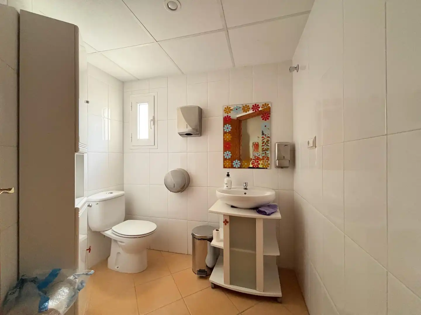 Bathroom of Office for sale in Alicante / Alacant  with Air Conditioner and Furnished