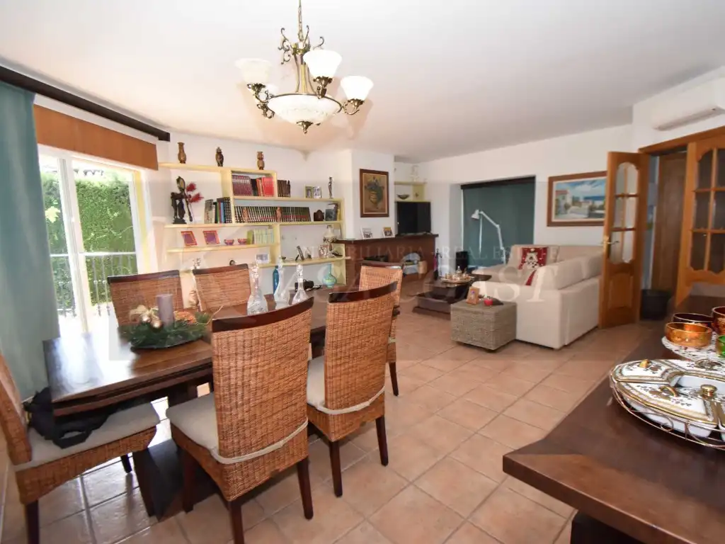 Menjador de Casa o xalet en venda en Mijas amb Aire condicionat, Jardí privat i Terrassa