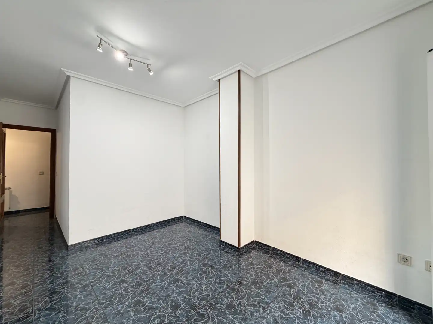 Flat for sale in Plasencia  with Heating and Balcony