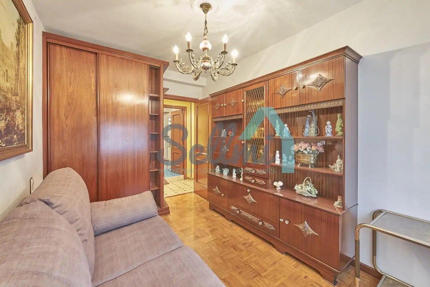Schlafzimmer von Wohnung zum Verkauf in Aller mit Parkett, Abstellraum und Möbliert
