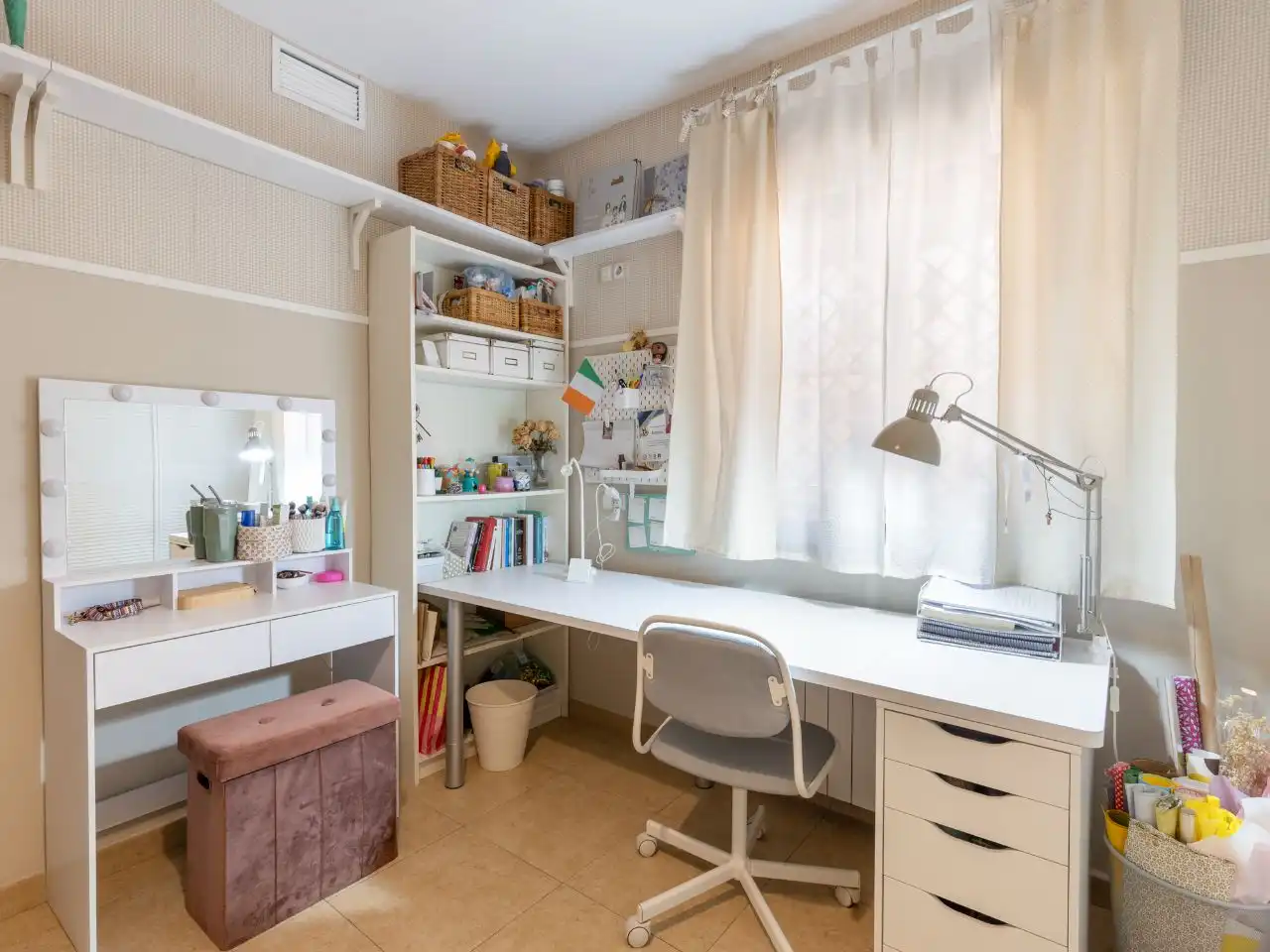 Bedroom of Flat for sale in Barrio de la Vega