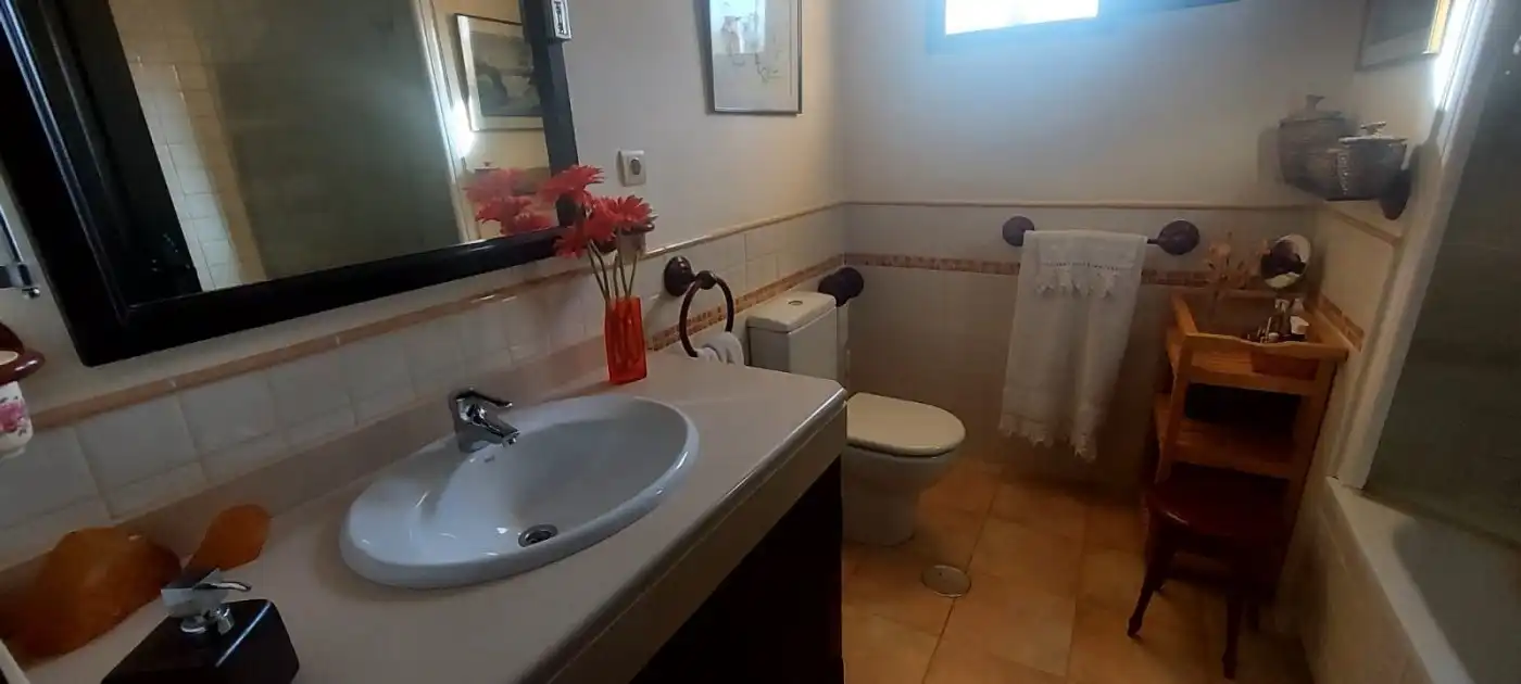 Bany de Finca rústica en venda en Fuente Álamo de Murcia amb Aire condicionat, Calefacció i Jardí privat