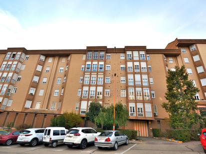 Exterior view of Attic for sale in Cuenca Capital  with Air Conditioner, Heating and Terrace