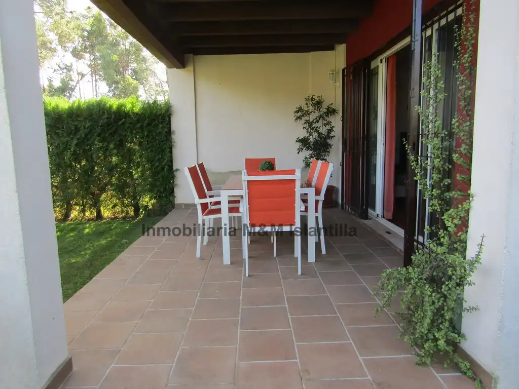 Terraza de Casa adosada en venta en Islantilla con Jardín privado, Terraza y Amueblado