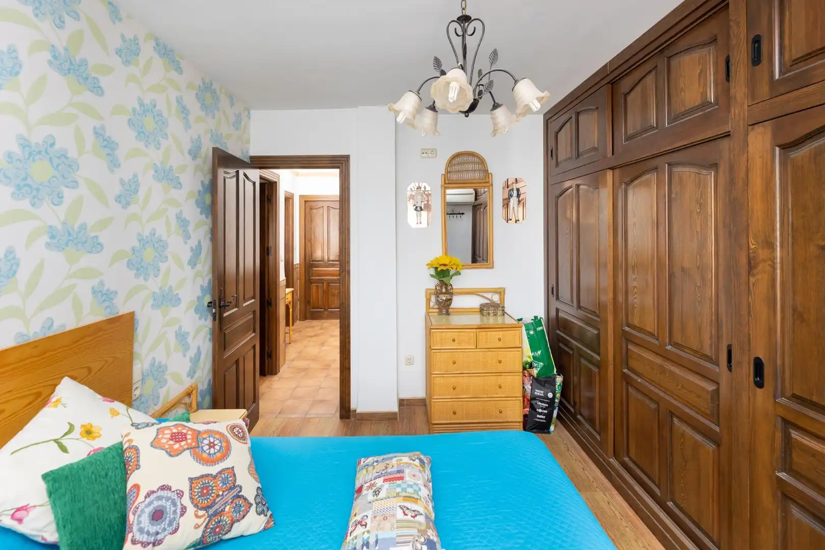 Dormitori de Casa adosada en venda en Peligros amb Aire condicionat, Jardí privat i Terrassa