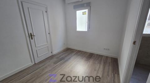 Foto 4 de Apartamento de alquiler en Av. de la Ciudad de Barcelona, Pacífico,  Madrid Capital