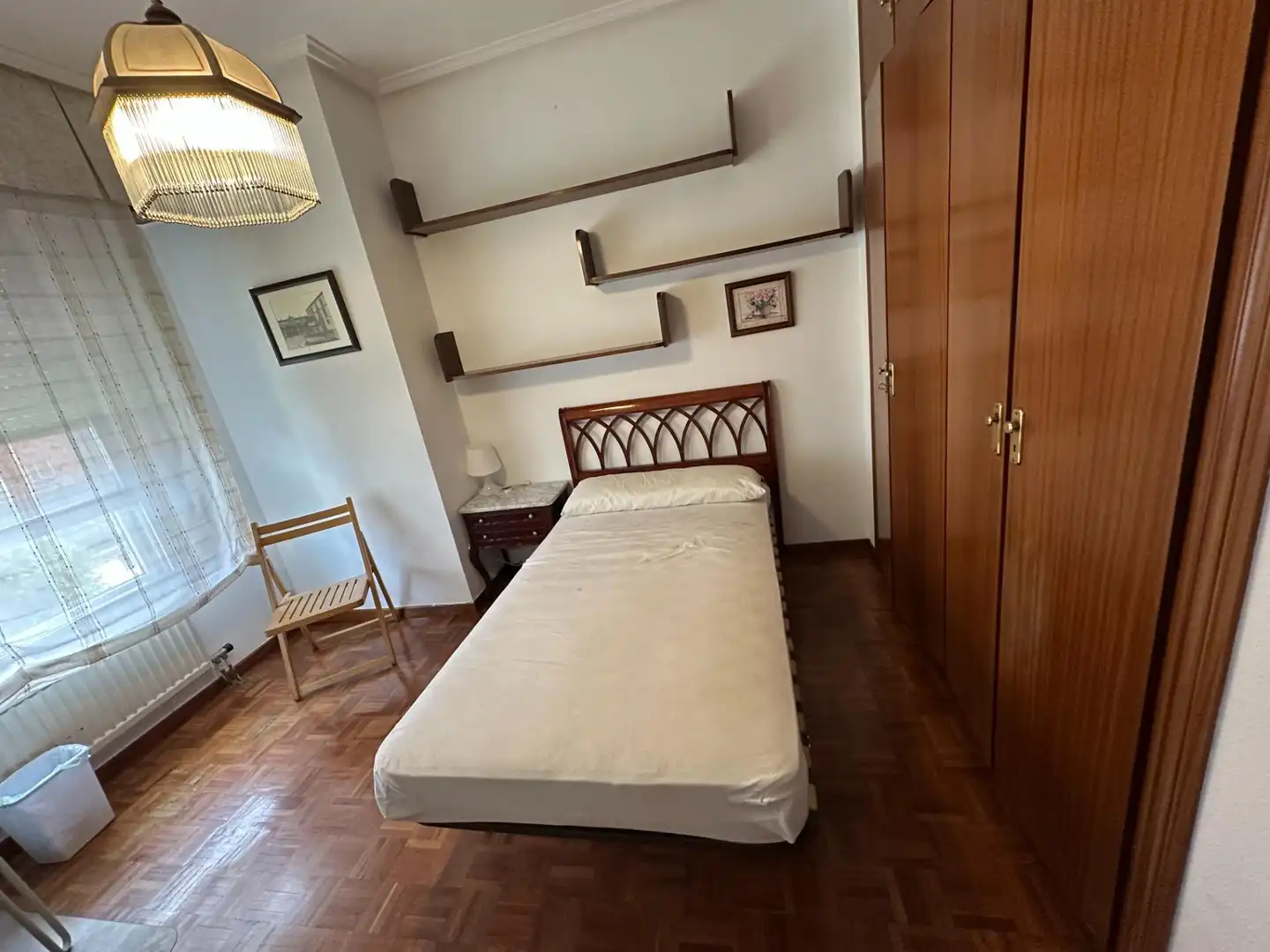 Bedroom of Flat for share in Burgos  with Heating and Furnished