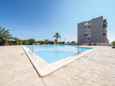 Flat with pool for sale in Playa del Acequión, Náufragos y Rocío del Mar