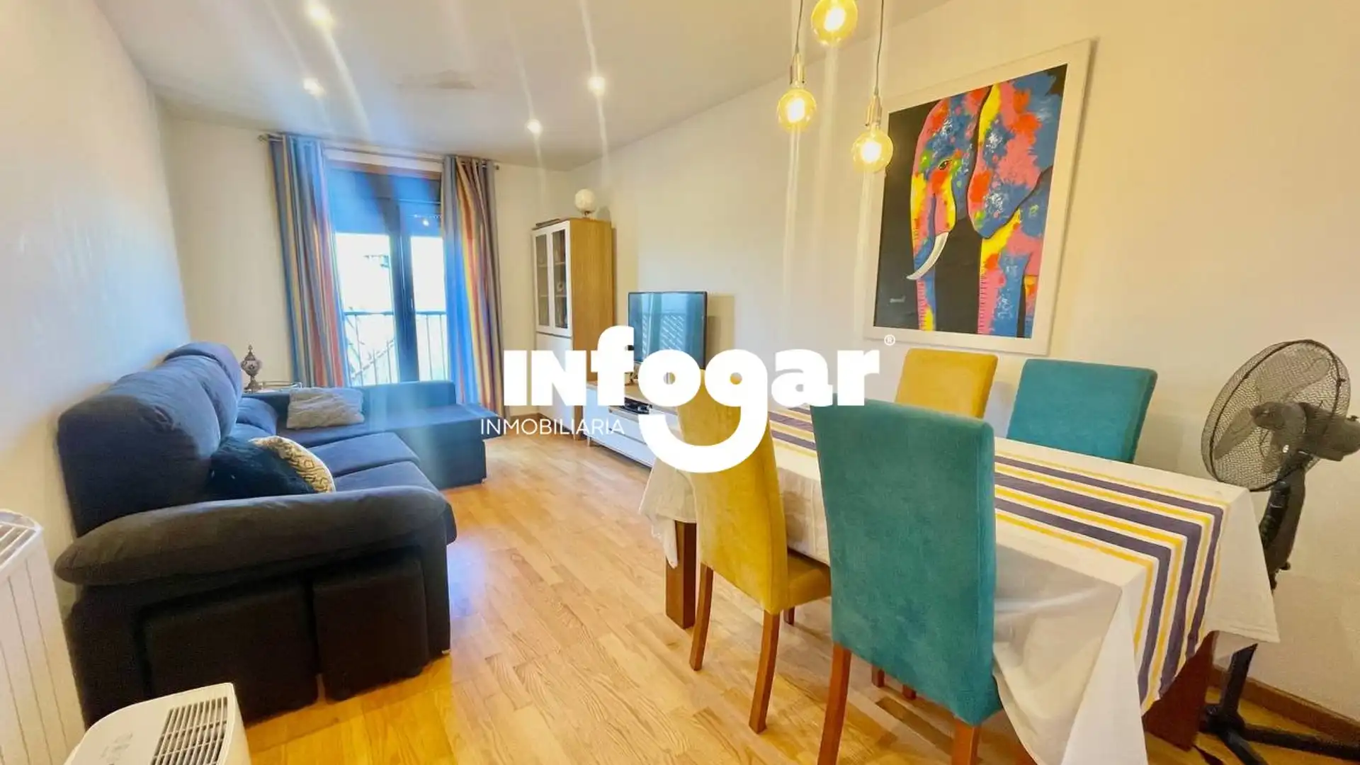 Sala de estar de Piso en venta en A Guarda   con Calefacción, Trastero y Amueblado